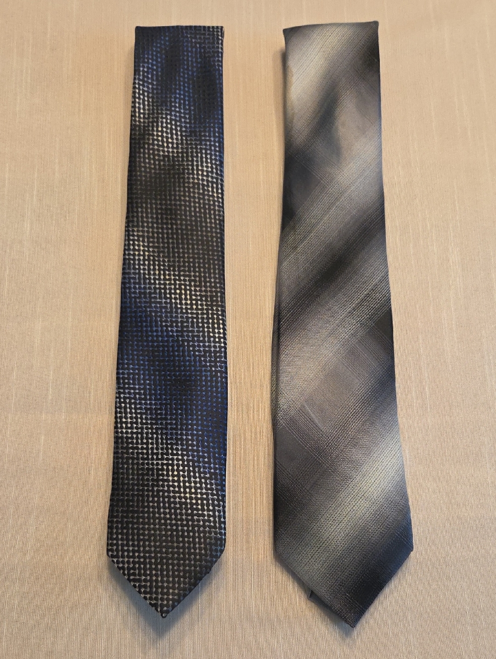 2 Pack Van Heusen Silk Blend Neckties Gray, Blue, Silver, Black